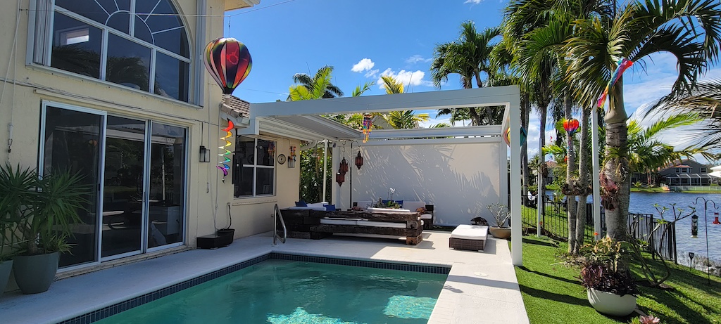 Luxury Outdoor Space for Prospective Buyers