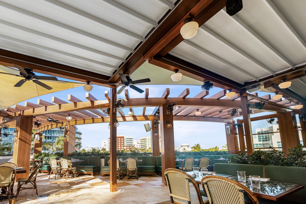 Hotel and restaurants shade structures
