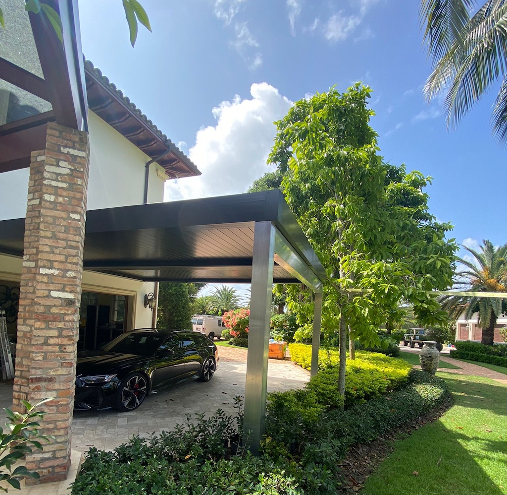 Designer pergola enhancing a home’s entryway and front yard