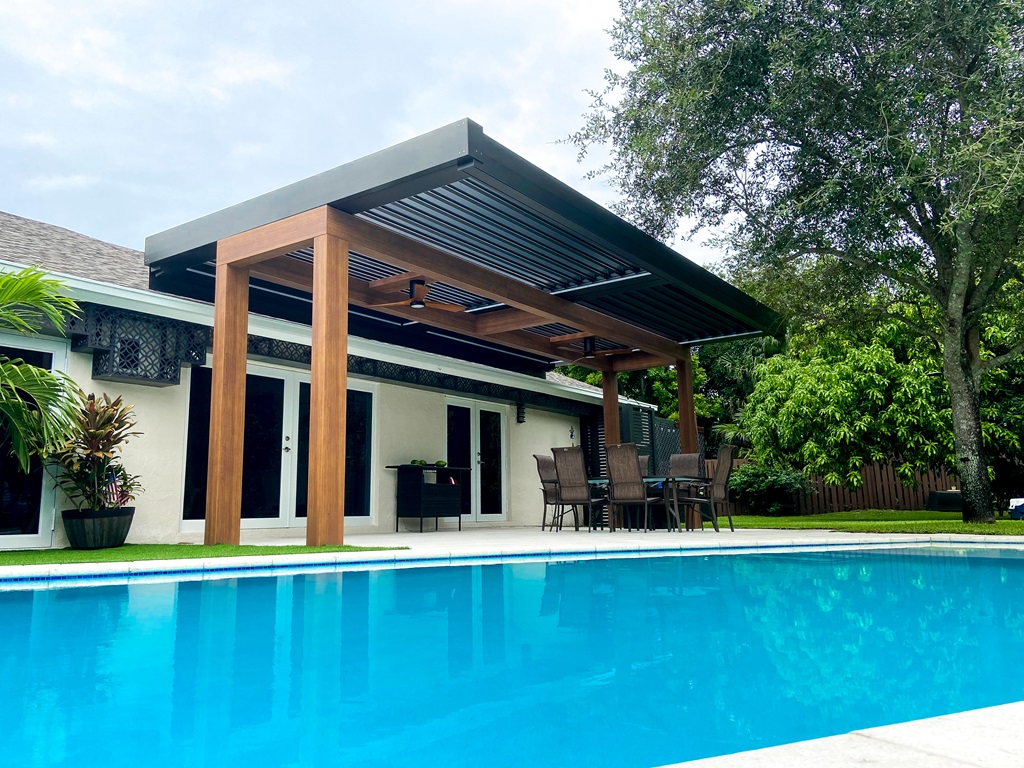 Custom-designed freestanding retractable pergola