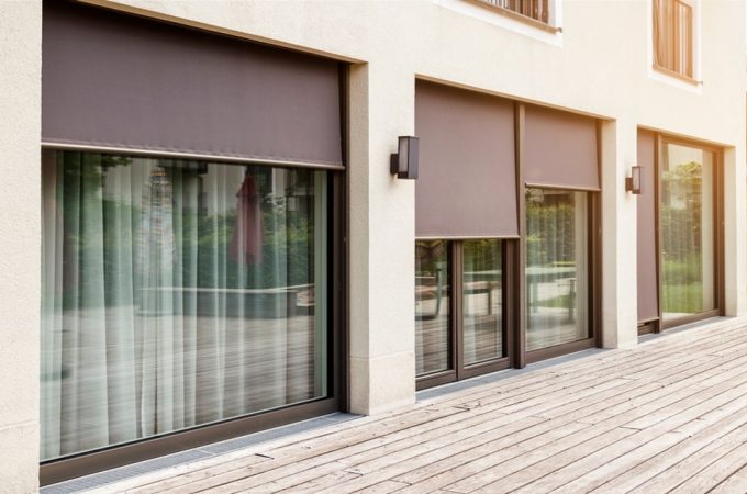 Motorized Outdoor Screens