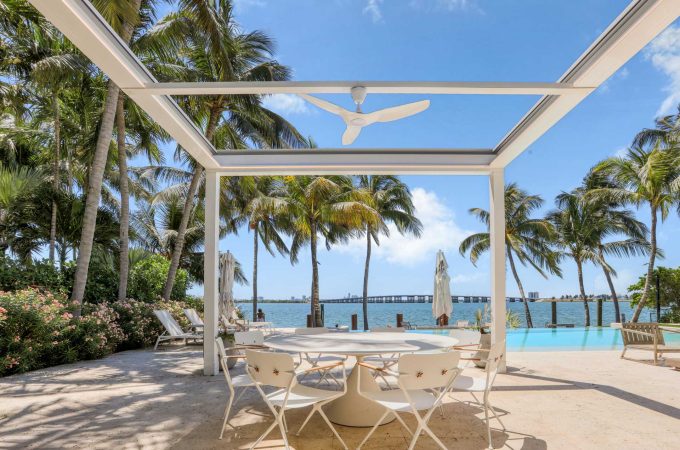 How Bioclimatic Pergolas Elevate Luxury Florida Properties