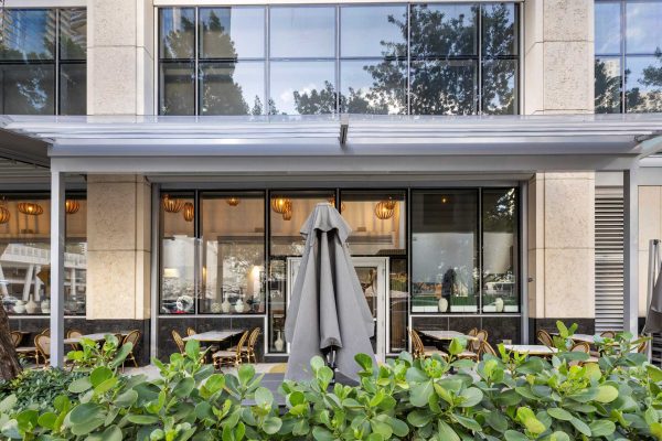 smart-shade-structures-projects-b-bistro-bakery-12