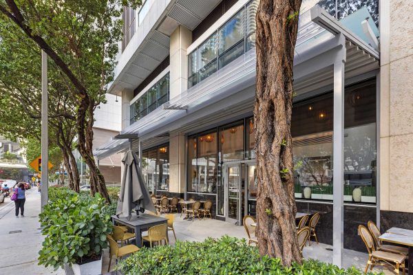 smart-shade-structures-projects-b-bistro-bakery-13