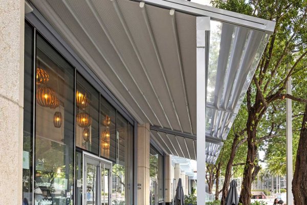 smart-shade-structures-projects-b-bistro-bakery-8
